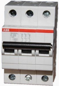 Автоматический выключатель 3п 40А С SH203L 4.5кА (STOSH203LC40)